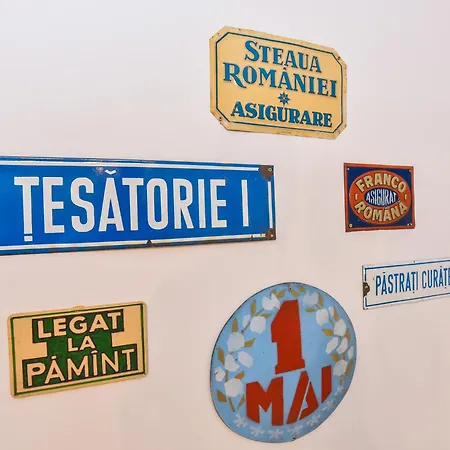 Апартаменты Bohemian Downtown *